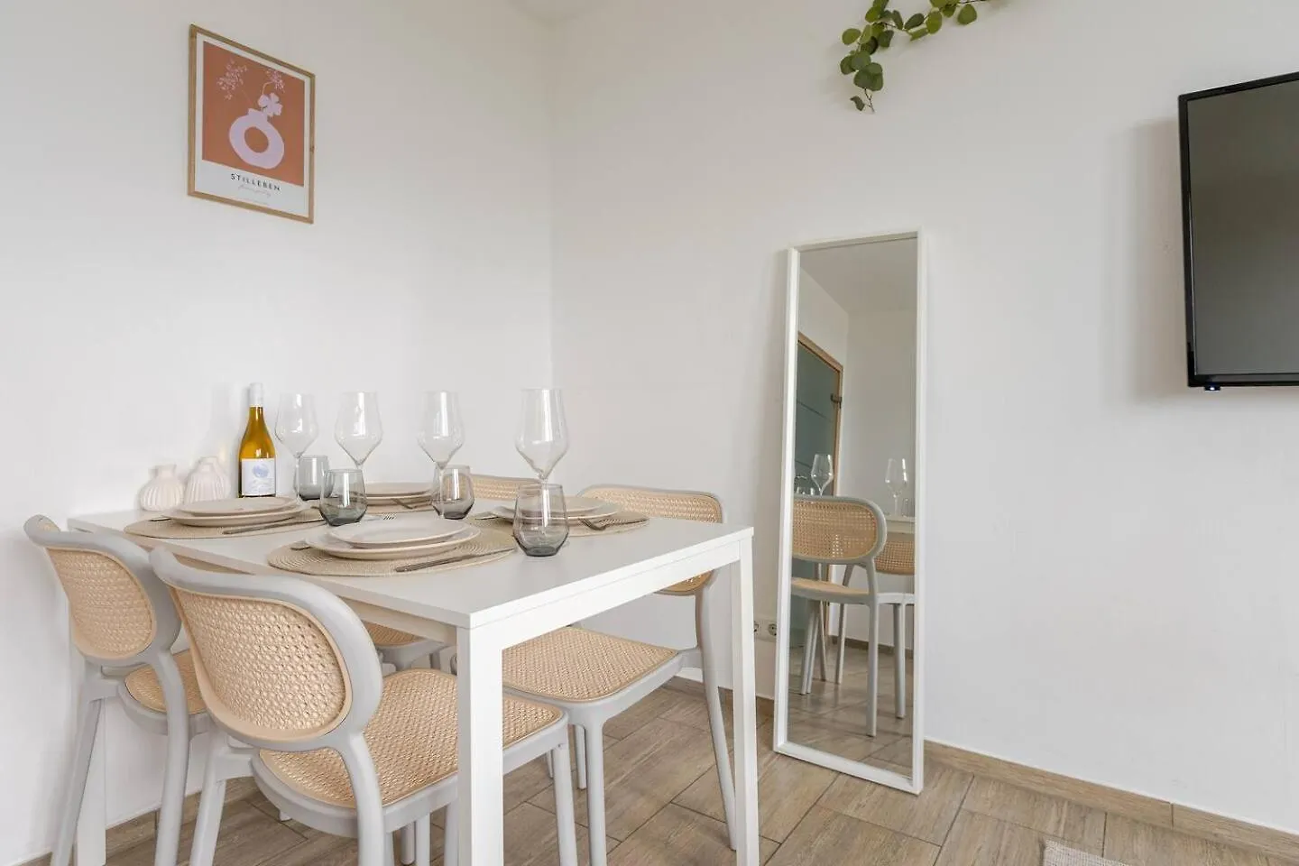 Schoenes Apartment Mit Parkplatz & 24H Checkin 2 Kolín nad Rýnem Německo
