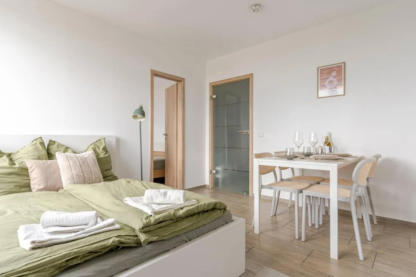 Schoenes Apartment Mit Parkplatz & 24H Checkin 2 Kolín nad Rýnem 0*,  Německo