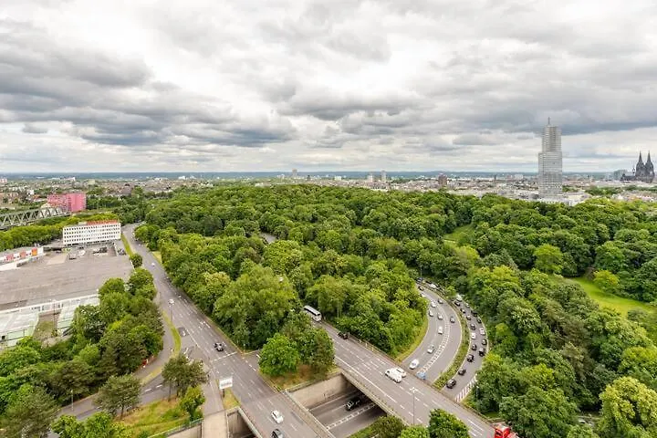 Schoenes Apartment Mit Parkplatz & 24H Checkin 2 Kolín nad Rýnem